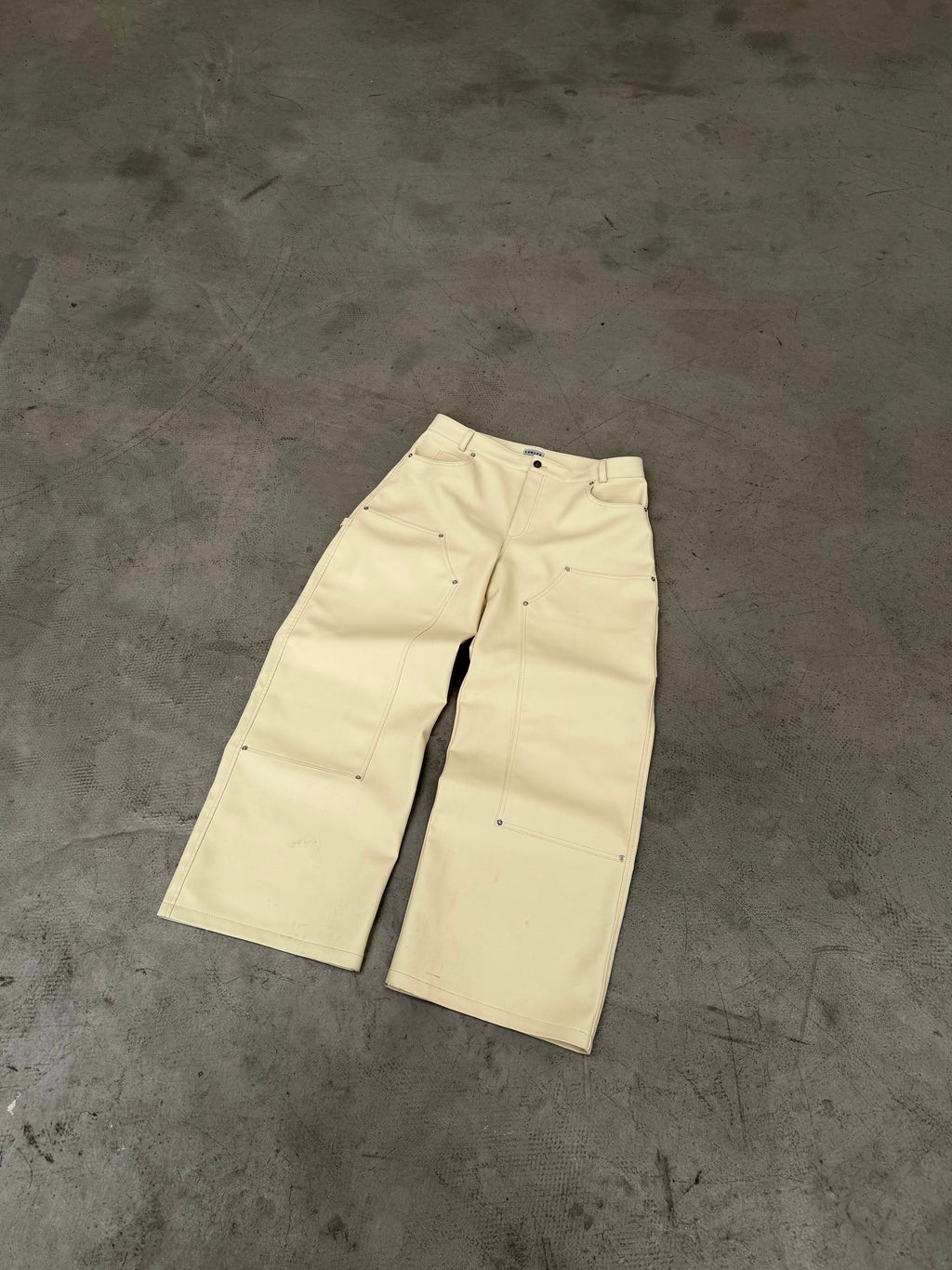 leather carpenters